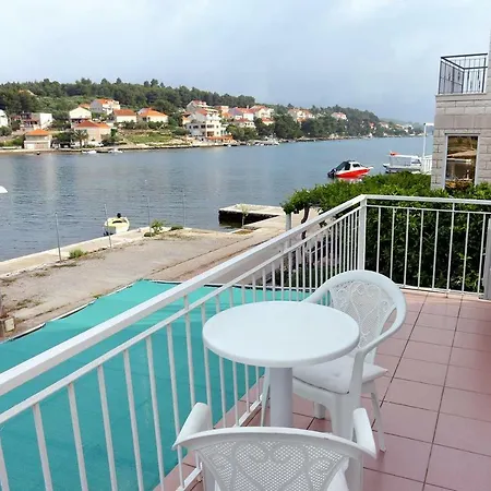 And By The Sea Lumbarda, Korcula - 4403 Casa de hóspedes 3*